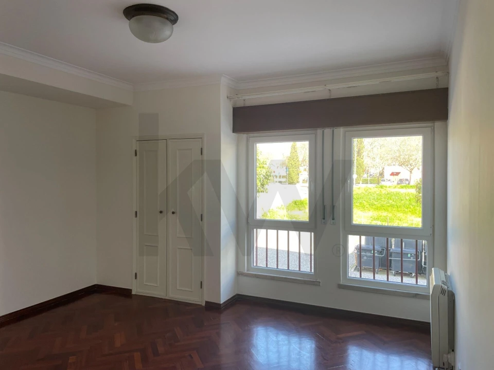 Apartamento T3 para Arrendamento em Oeiras e São Julião da Barra, Paço de Arcos e Caxias Foto 27