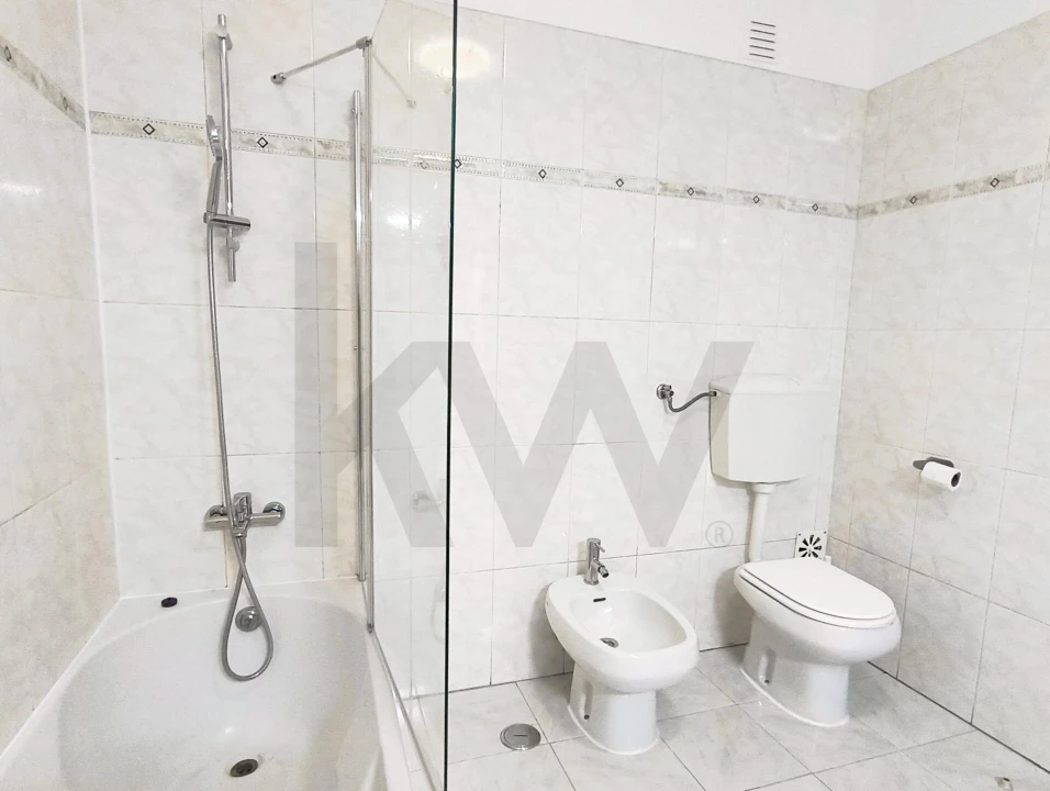 Apartamento T3 para Arrendamento em Oeiras e São Julião da Barra, Paço de Arcos e Caxias Foto 14