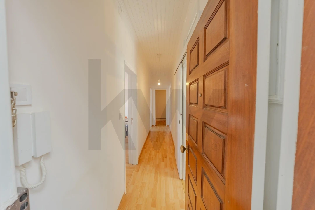 Apartamento T2 para Venda em São Vicente Foto 1