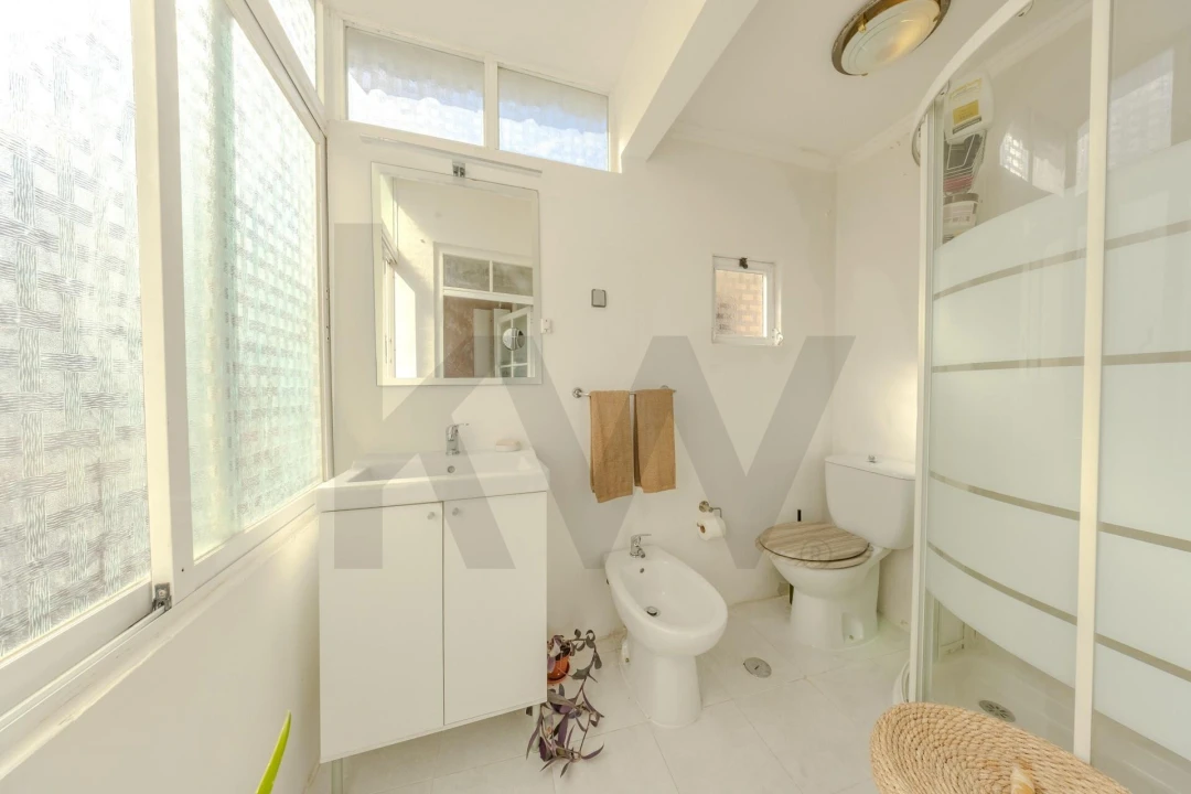 Apartamento T2 para Venda em São Vicente Foto 8