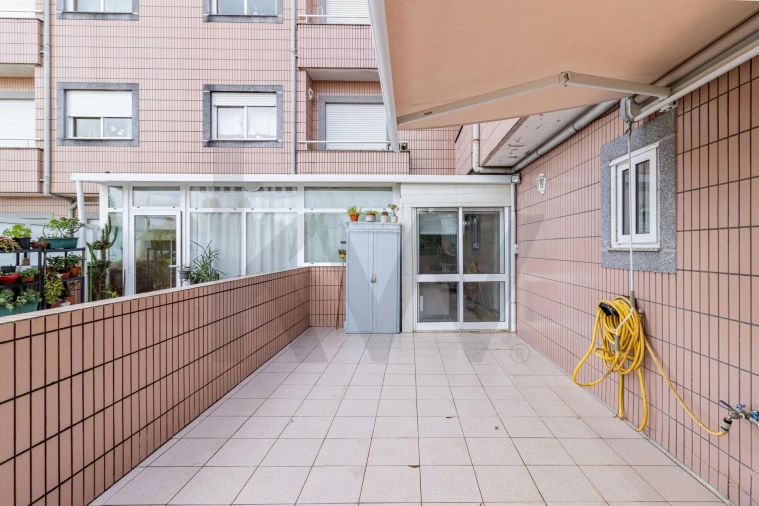 Apartamento T3 para Venda em Fiães Foto 9