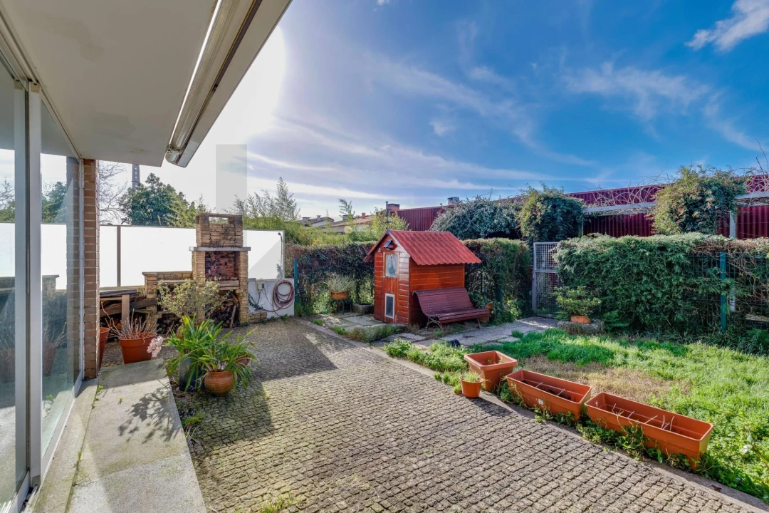 Moradia T5 para Venda em Castêlo da Maia Foto 7