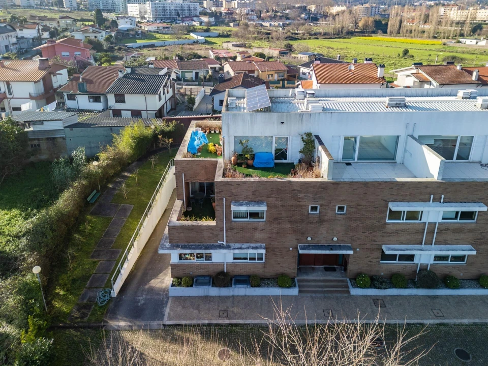 Moradia T5 para Venda em Castêlo da Maia Foto 62