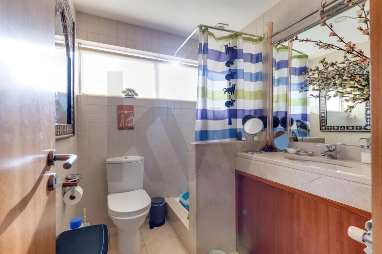 Moradia T5 para Venda em Castêlo da Maia Foto 53