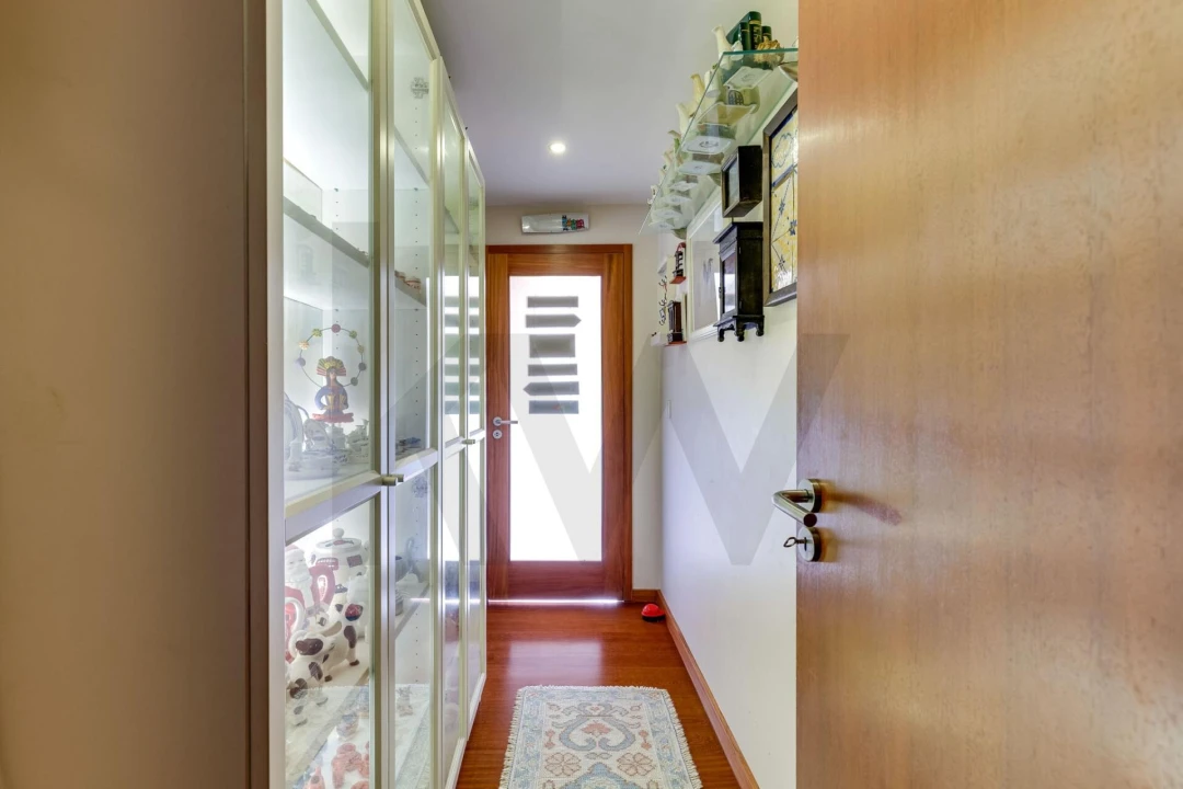 Moradia T5 para Venda em Castêlo da Maia Foto 27