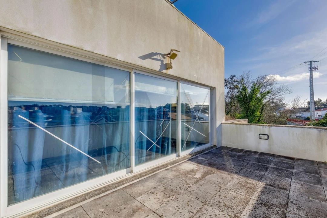 Moradia T5 para Venda em Castêlo da Maia Foto 60