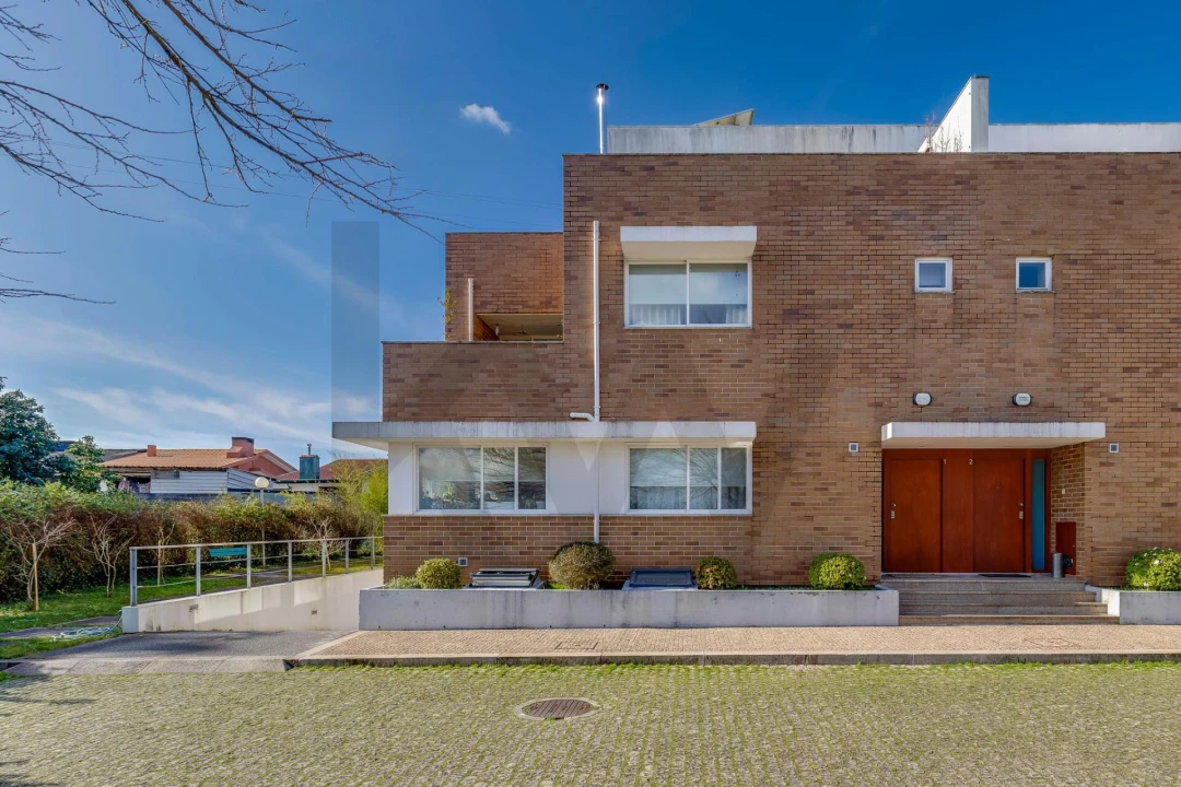 Moradia T5 para Venda em Castêlo da Maia Foto 1