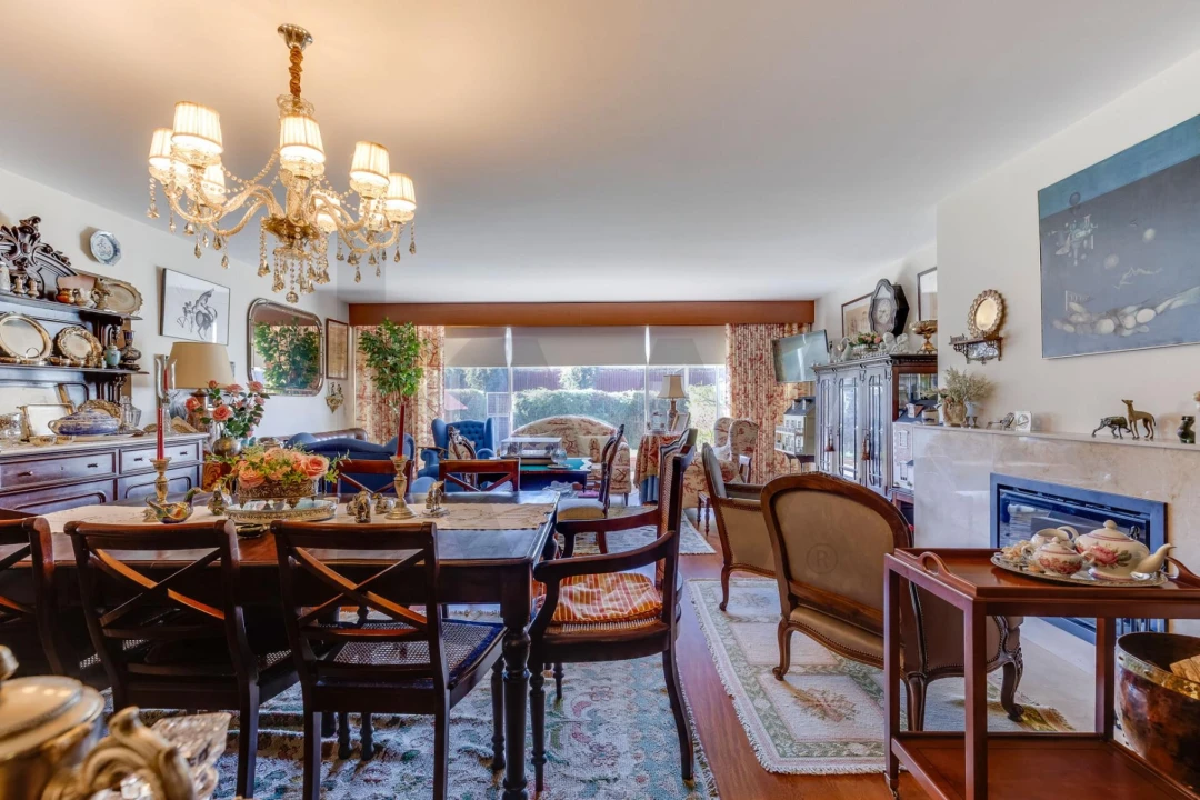 Moradia T5 para Venda em Castêlo da Maia Foto 15