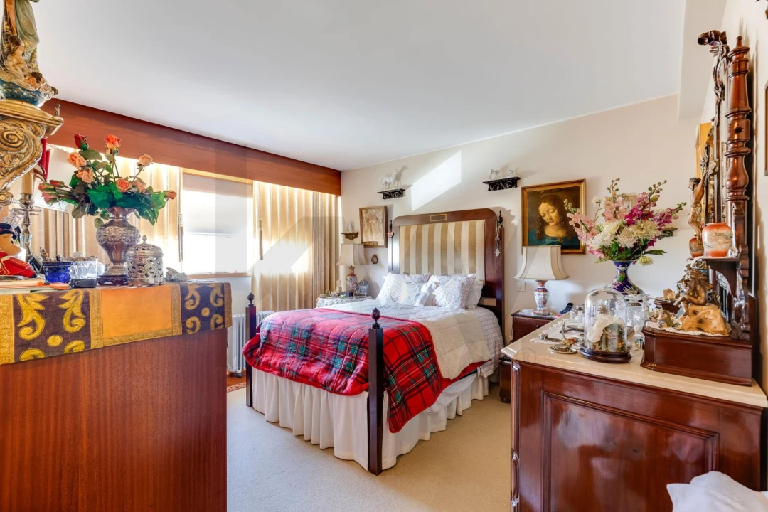 Moradia T5 para Venda em Castêlo da Maia Foto 33