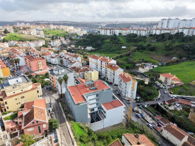 Apartamento T3 para Venda em Ramada e Caneças Foto 2