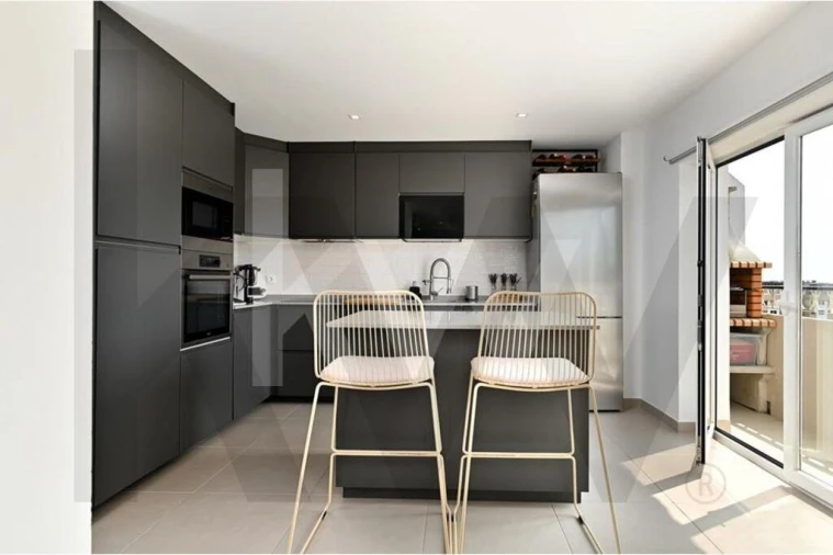 Apartamento T3 para Arrendamento em Carcavelos e Parede Foto 7