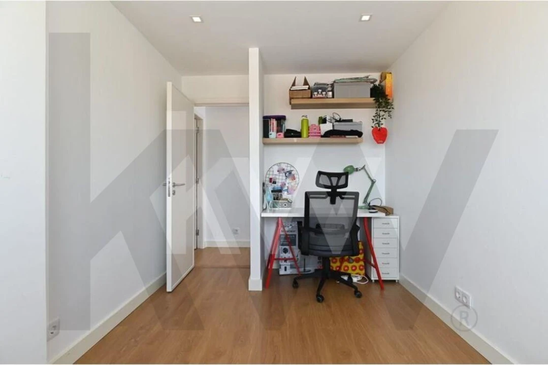 Apartamento T3 para Arrendamento em Carcavelos e Parede Foto 26