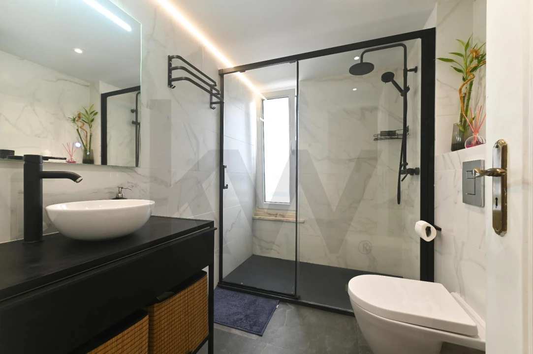 Apartamento T2 para Venda em Santa Iria de Azoia, São João da Talha e Bobadela Foto 9