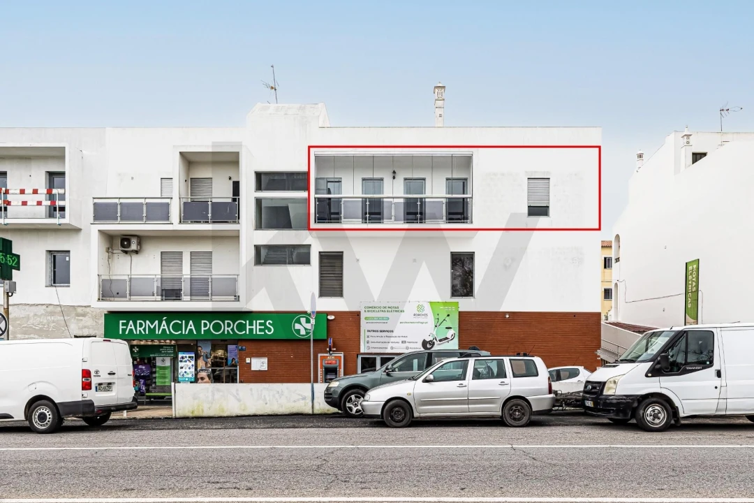 Apartamento T2 para Venda em Porches Foto 1