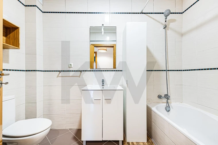 Apartamento T2 para Venda em Porches Foto 7