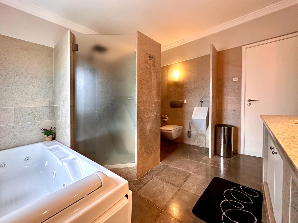 Moradia T3 para Venda em Quarteira Foto 22