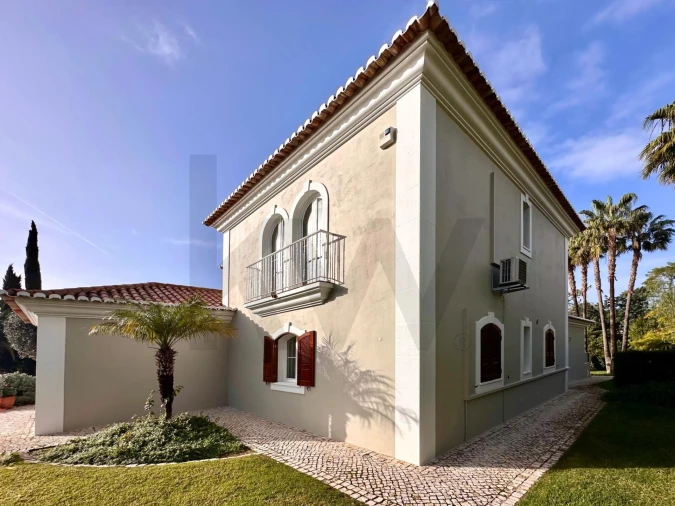 Moradia T3 para Venda em Quarteira Foto 8