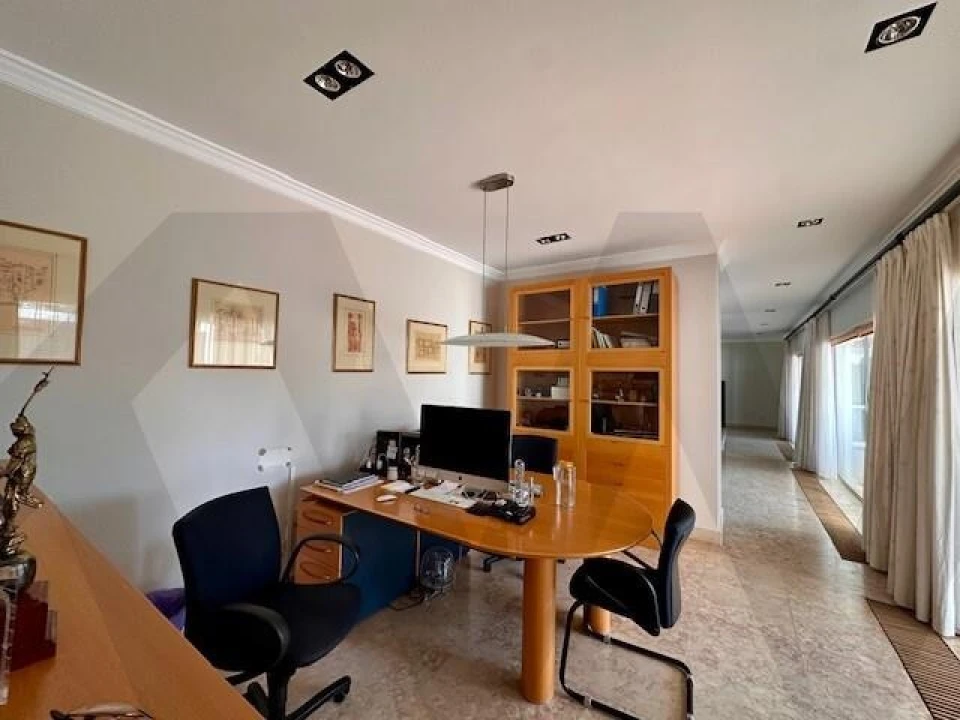 Moradia T3 para Venda em Quarteira Foto 24