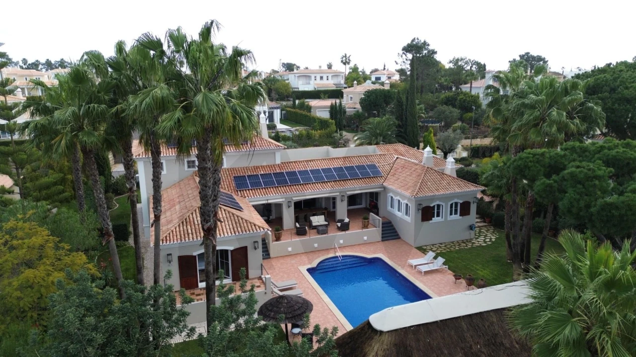 Moradia T3 para Venda em Quarteira Foto 1