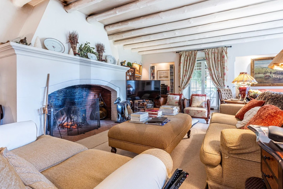 Moradia T5 para Venda em Santo Estêvão Foto 4