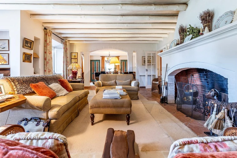 Moradia T5 para Venda em Santo Estêvão Foto 5