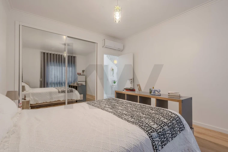 Moradia T5 para Venda em Samora Correia Foto 7