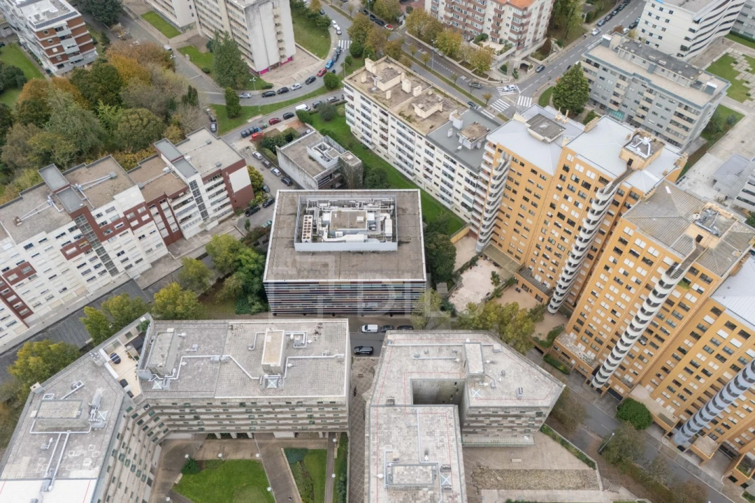 Escritório para Arrendamento em Lordelo do Ouro e Massarelos Foto 19