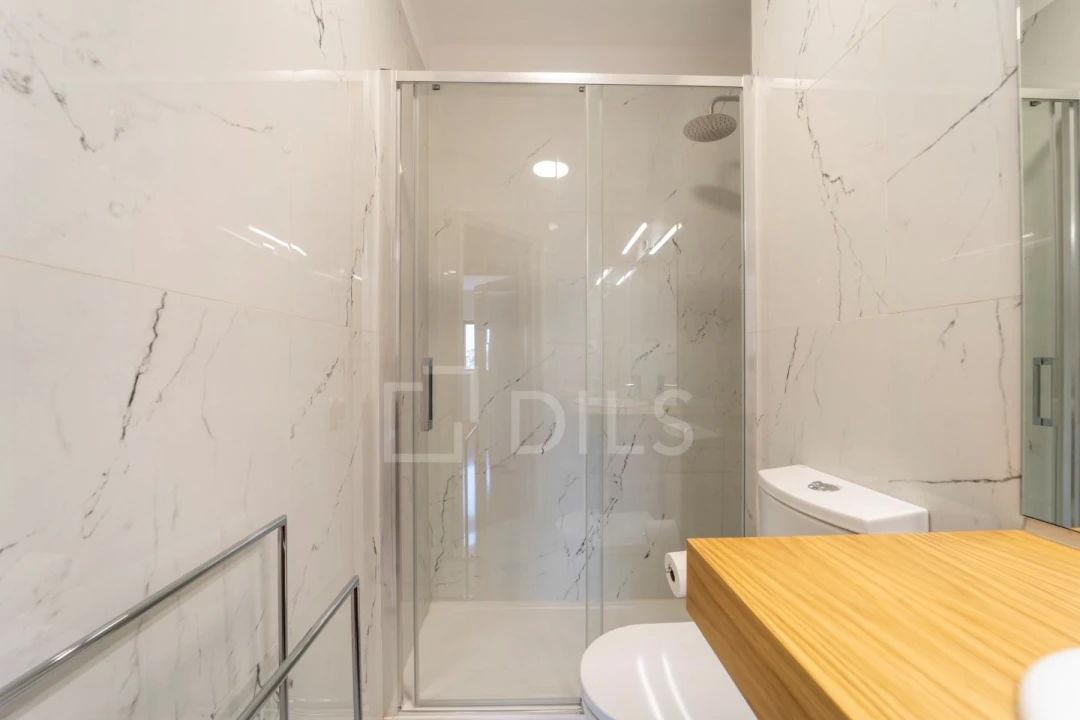 Apartamento T2 para Arrendamento em Ramalde Foto 12