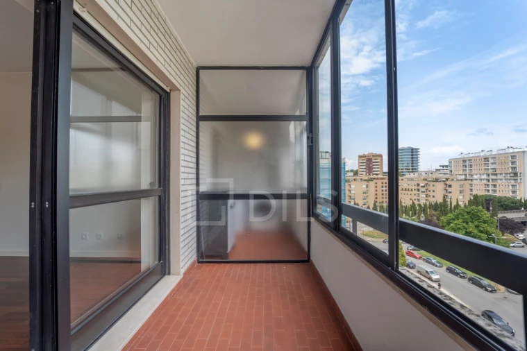 Apartamento T2 para Arrendamento em Ramalde Foto 8