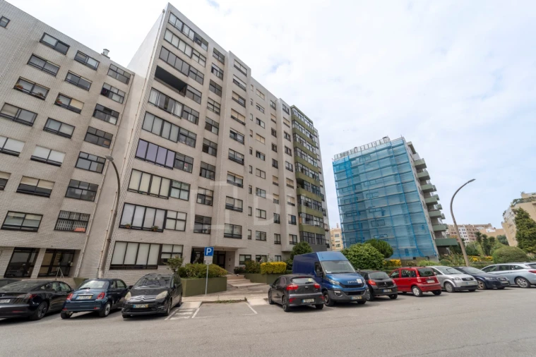 Apartamento T2 para Arrendamento em Ramalde Foto 26