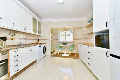 Apartamento T2 para Arrendamento férias em Cascais e Estoril