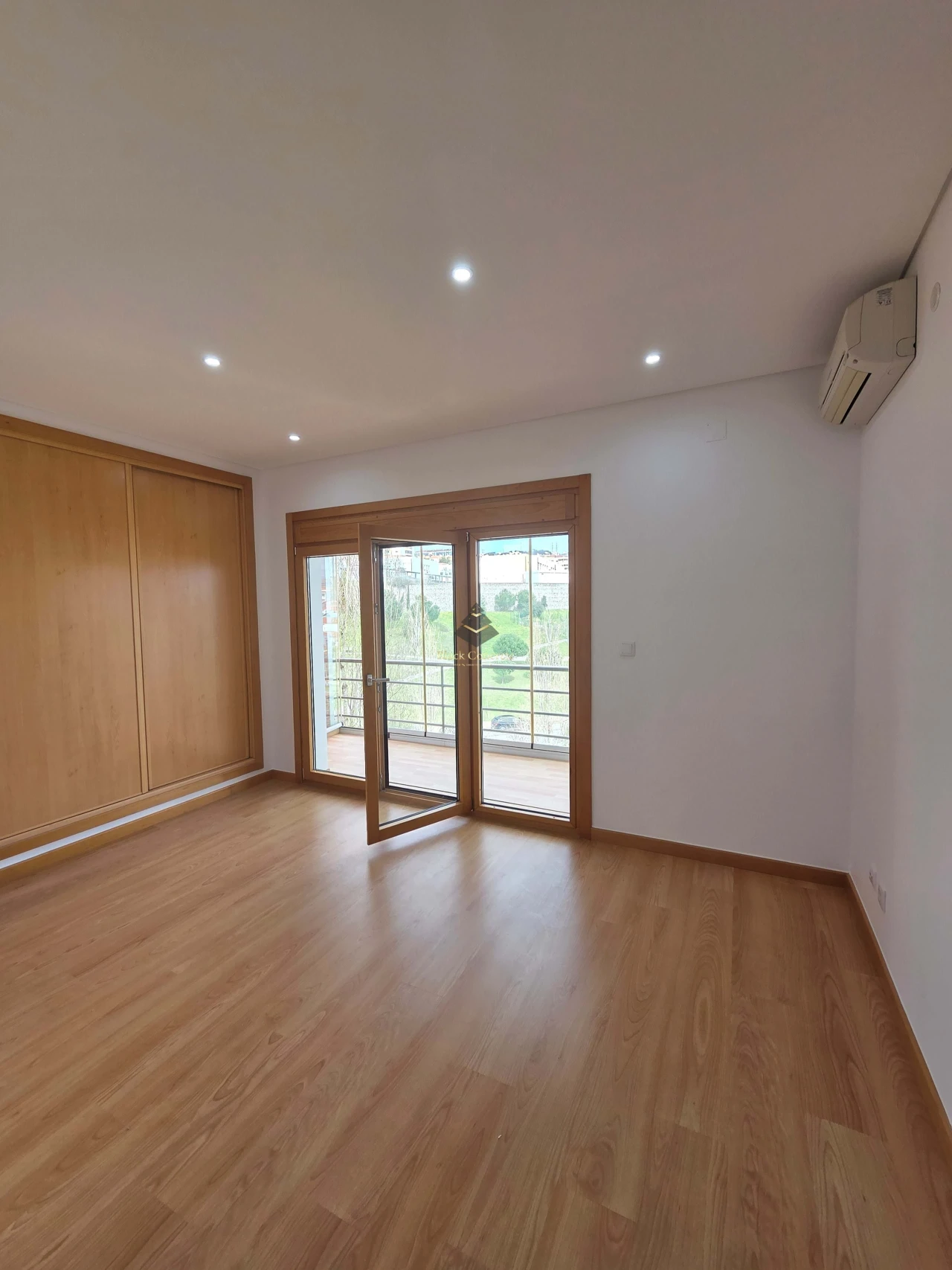 Apartamento T3 para Venda em Odivelas Foto 4
