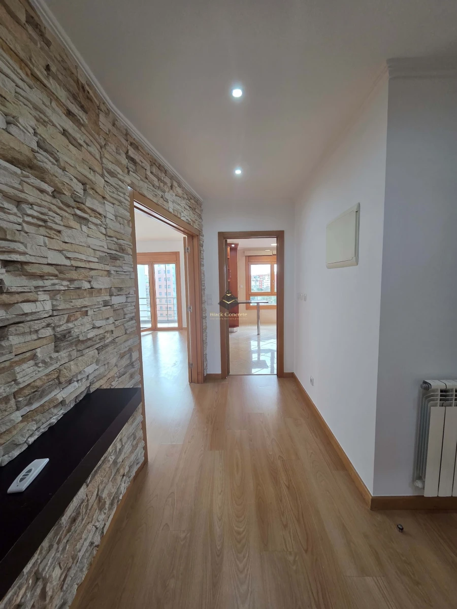 Apartamento T3 para Venda em Odivelas Foto 22