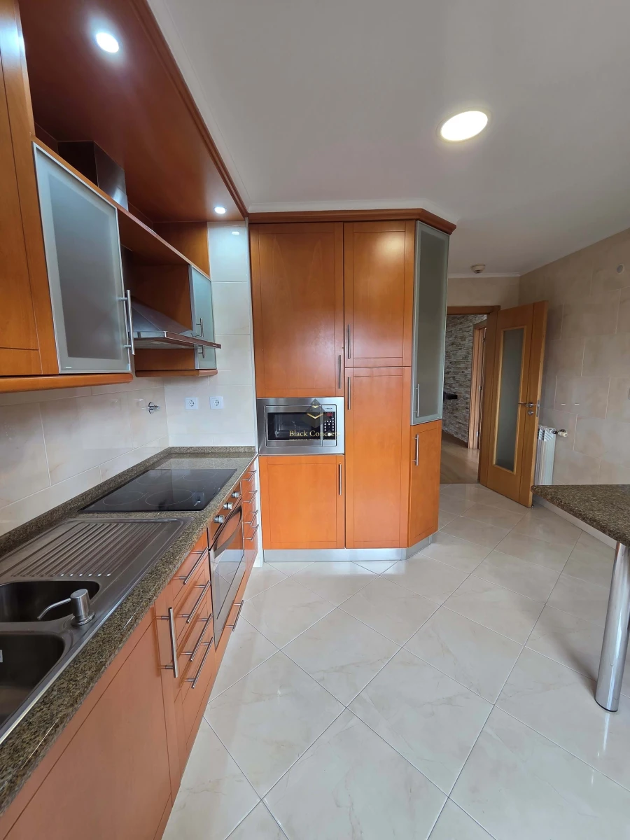 Apartamento T3 para Venda em Odivelas Foto 18