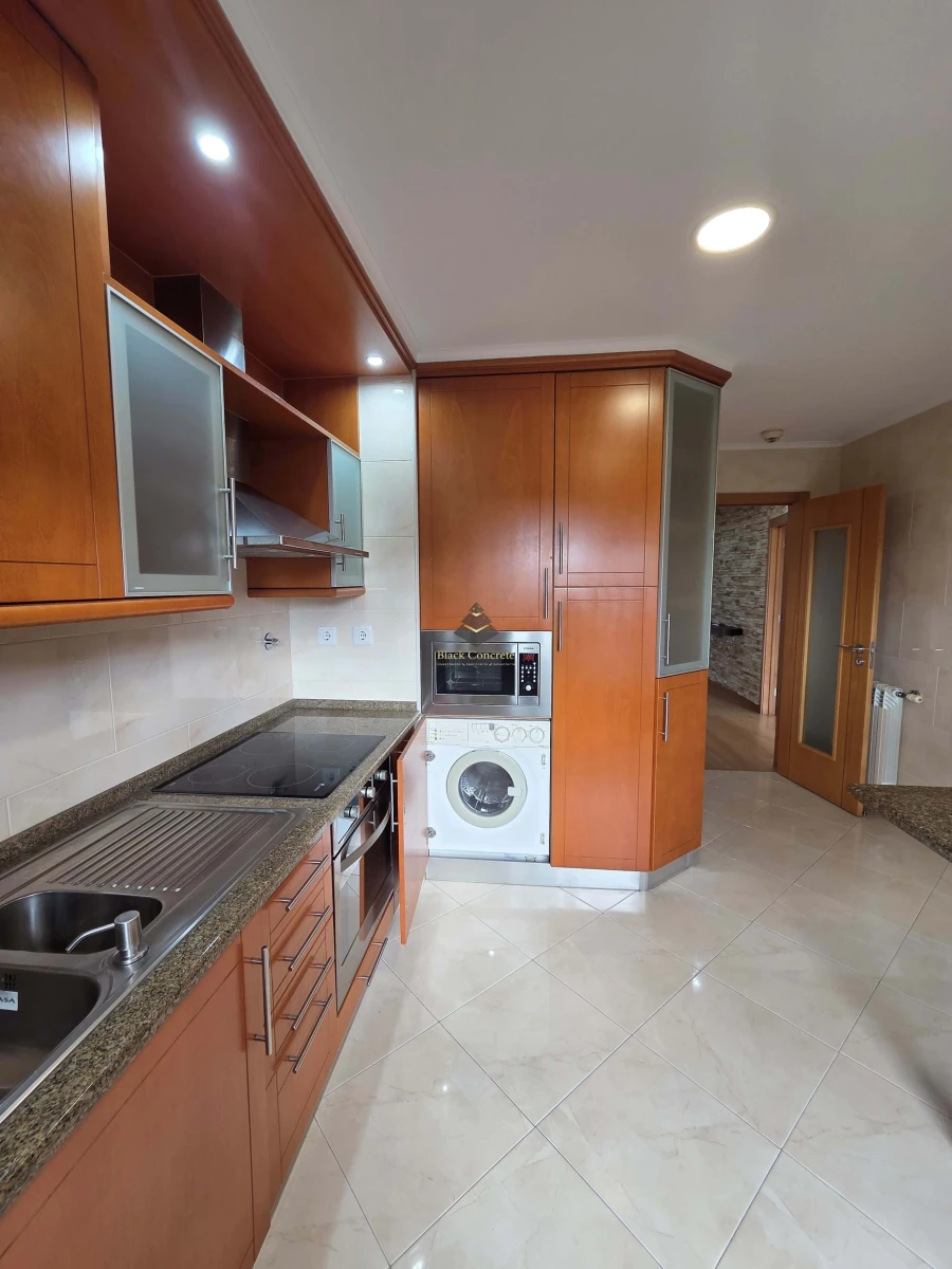 Apartamento T3 para Venda em Odivelas Foto 19