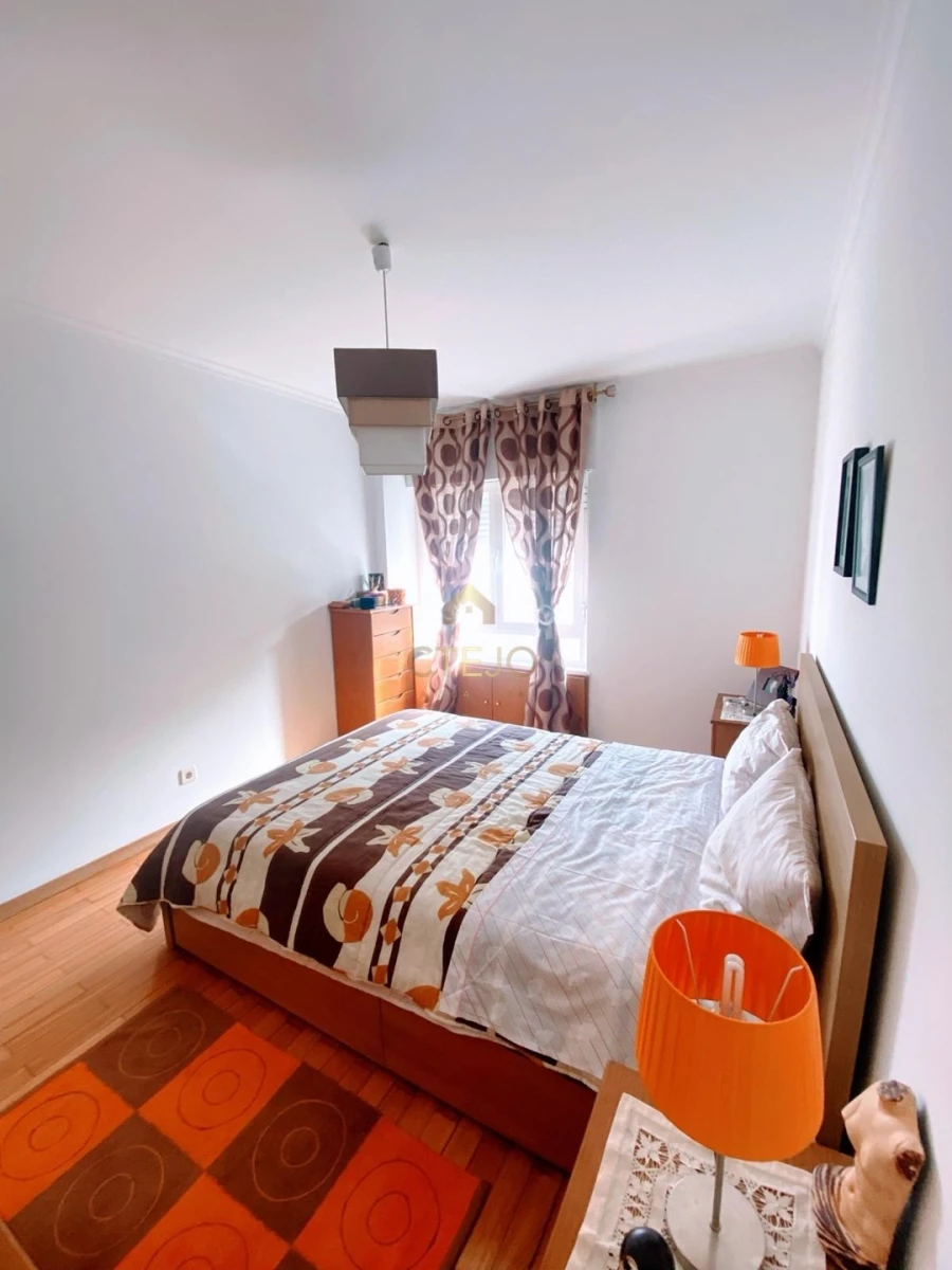 Apartamento T2 para Venda em Caparica e Trafaria Foto 8