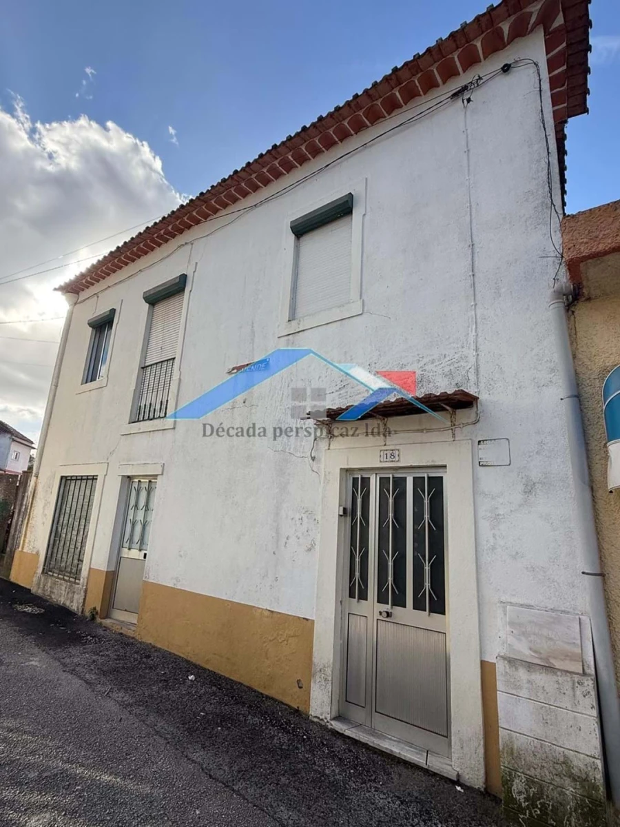 Moradia T2 para Venda em Malhou, Louriceira e Espinheiro Foto 1