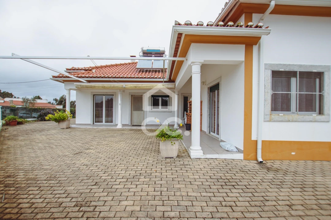 Moradia T3 para Venda em Vilarinho dos Galegos e Ventozelo Foto 2