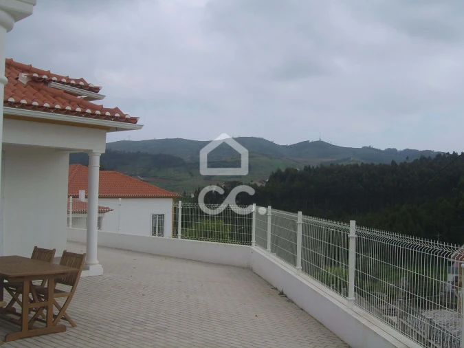 Moradia T3 para Venda em Vilarinho dos Galegos e Ventozelo Foto 9