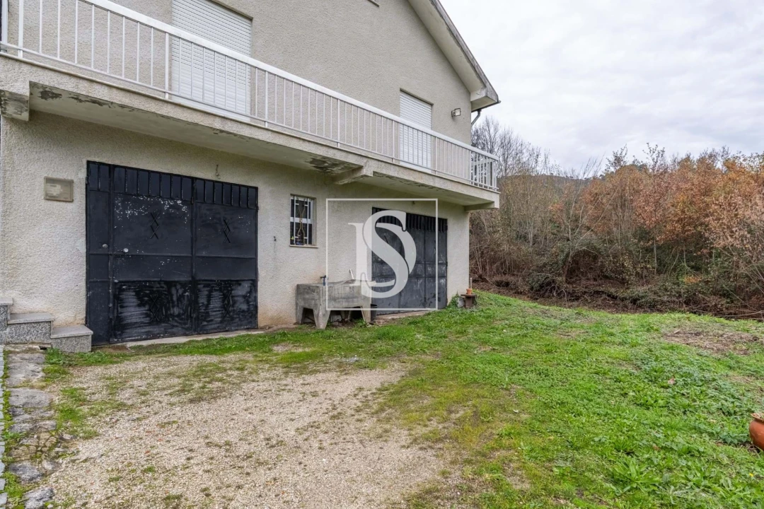 Moradia T3 para Venda em Eira Vedra Foto 3