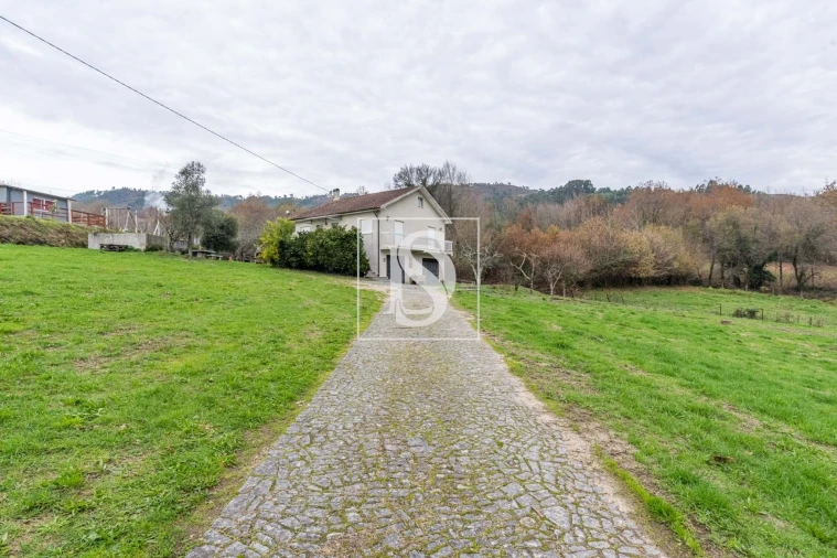 Moradia T3 para Venda em Eira Vedra