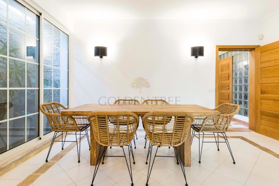 Moradia T5 para Venda em Almancil Foto 18