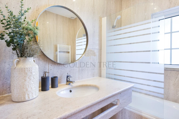 Moradia T5 para Venda em Almancil Foto 10