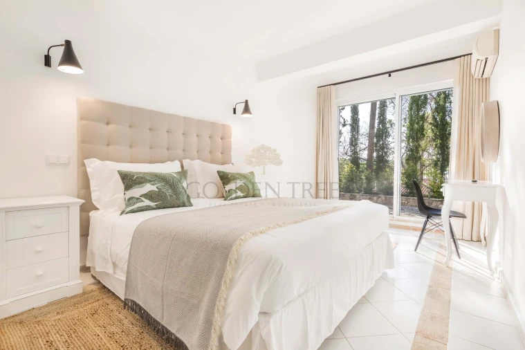 Moradia T5 para Venda em Almancil Foto 4