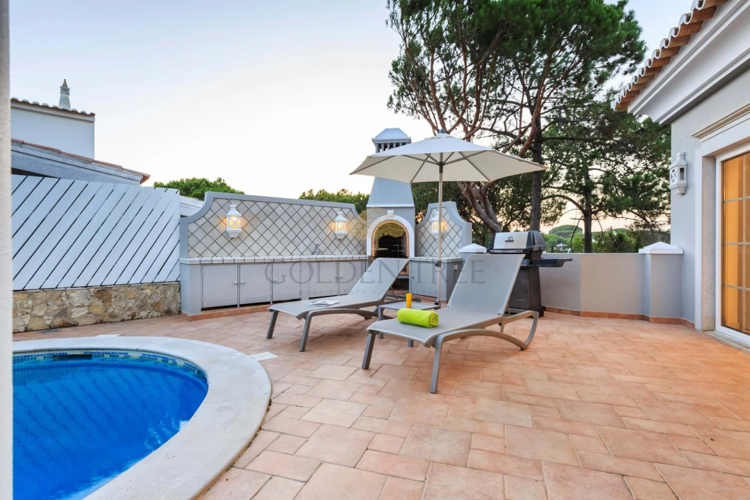 Moradia T5 para Venda em Almancil Foto 22