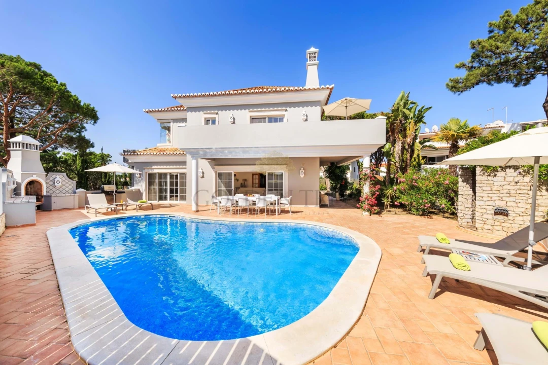 Moradia T5 para Venda em Almancil Foto 1