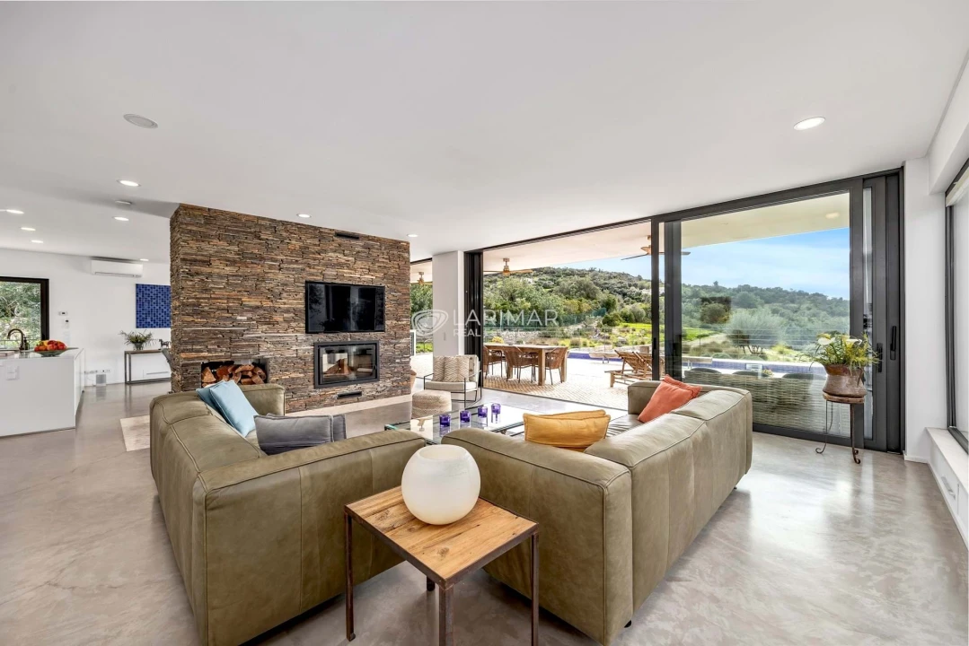 Moradia T3 para Venda em Loule (São Sebastião) Foto 6