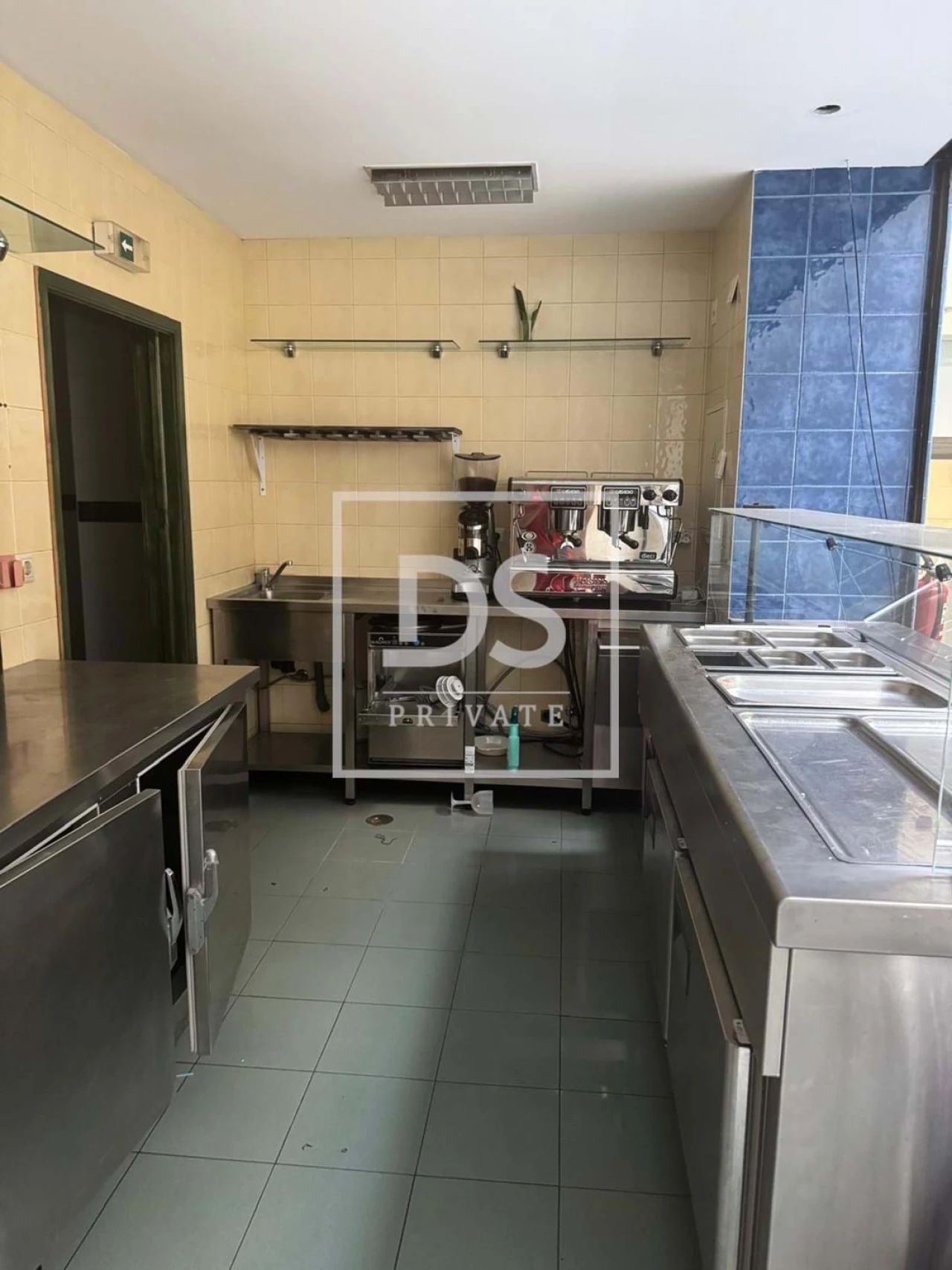 Negócio para Arrendamento em O. Azeméis, Riba-Ul, Ul, Macinhata Seixa, Madail Foto 5