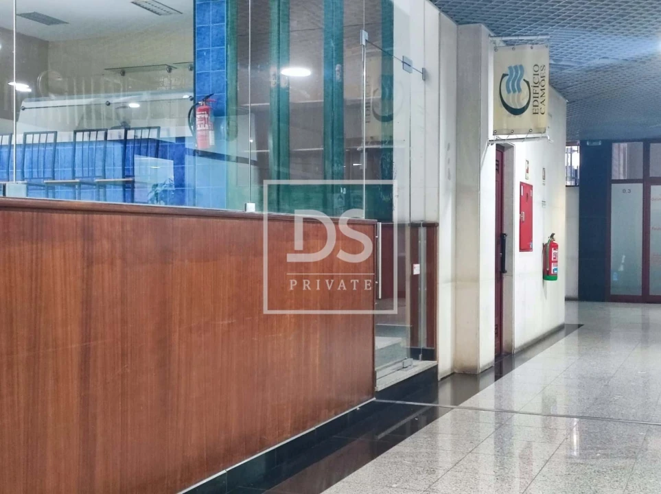 Negócio para Arrendamento em O. Azeméis, Riba-Ul, Ul, Macinhata Seixa, Madail Foto 2