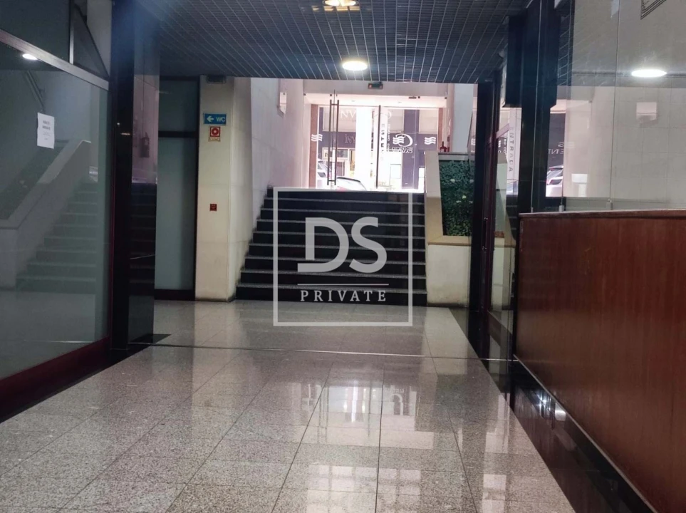 Negócio para Arrendamento em O. Azeméis, Riba-Ul, Ul, Macinhata Seixa, Madail Foto 13